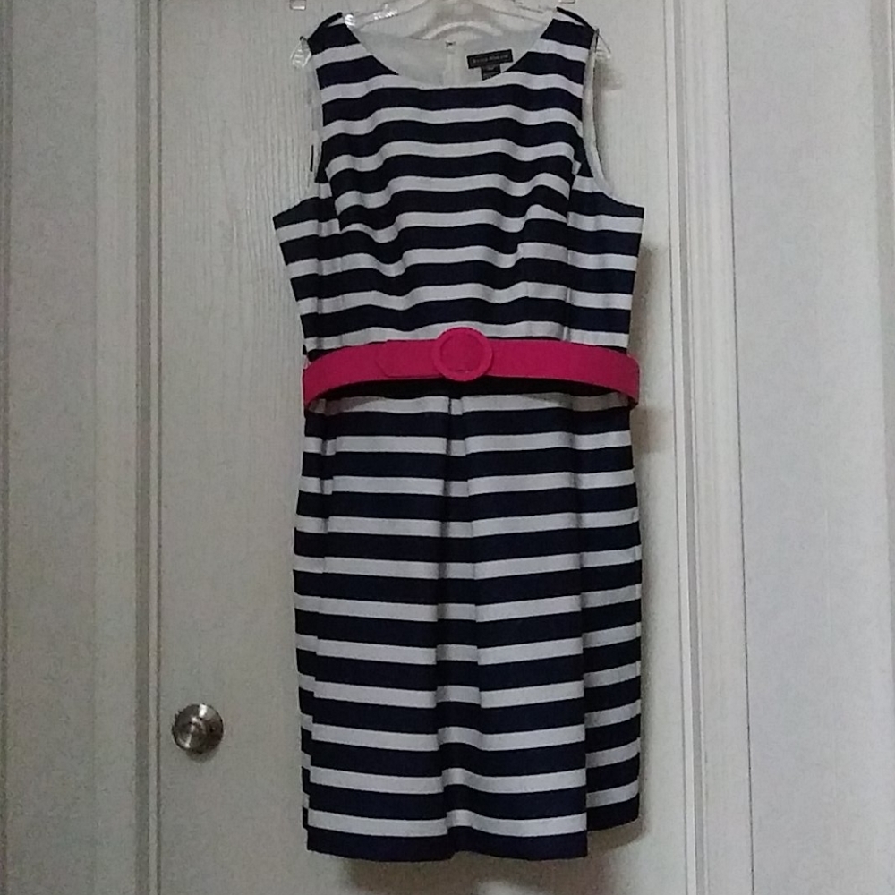 Women's dress